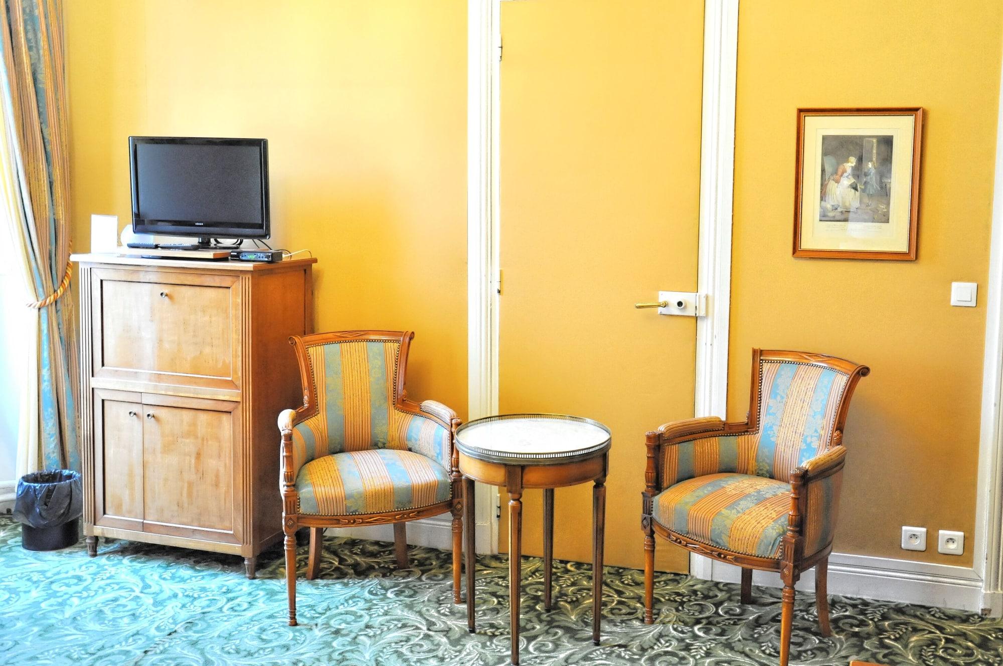 Hotel Grand Des Templiers