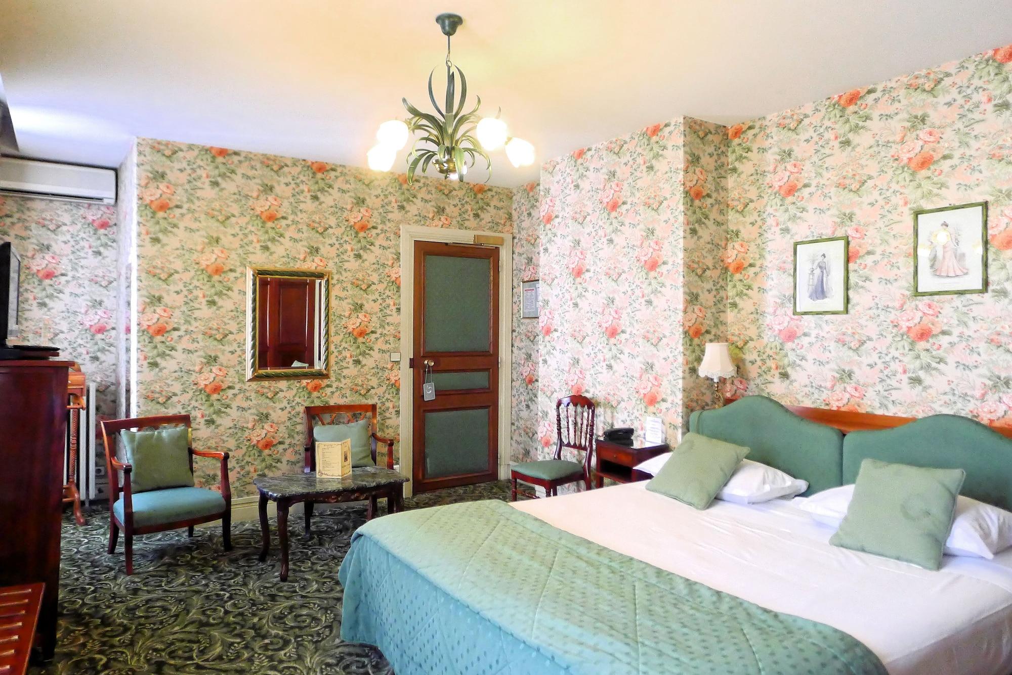 Hotel Grand Des Templiers 4*