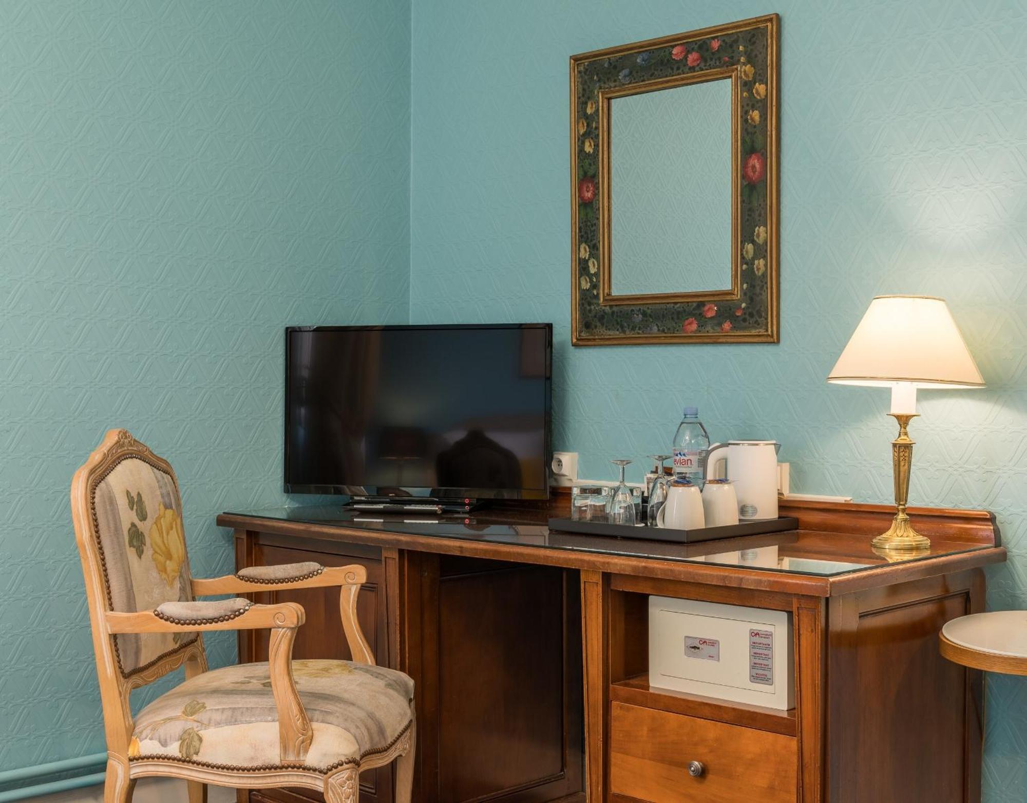 Grand Des Templiers Hotel 4*