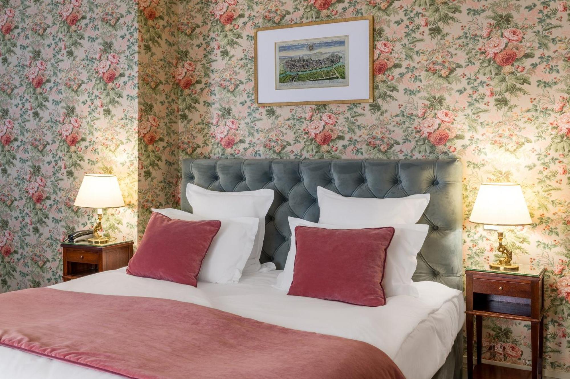 Grand Des Templiers Hotel