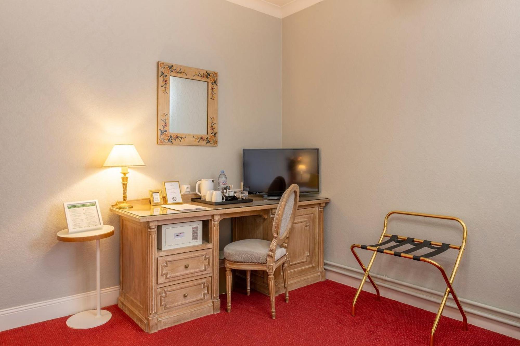 Grand Des Templiers Hotel 4*